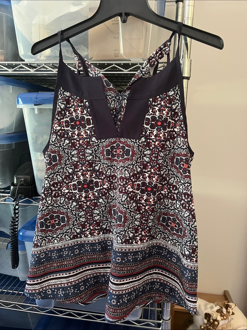 Athleta Navy and Burgundy Printed Sleeveless Silky Tunic Tank Top L NEW no Tag